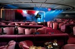 Crystal Symphony. Театр Galaxy Lounge Showroom